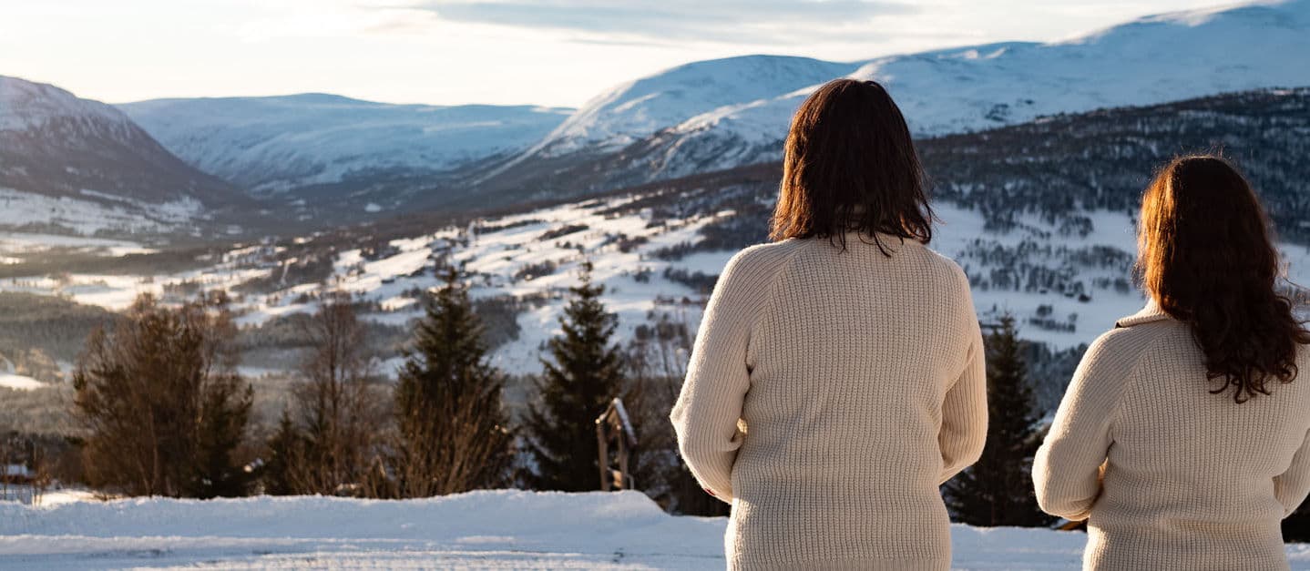 Heidi og Inger-Helen på tur